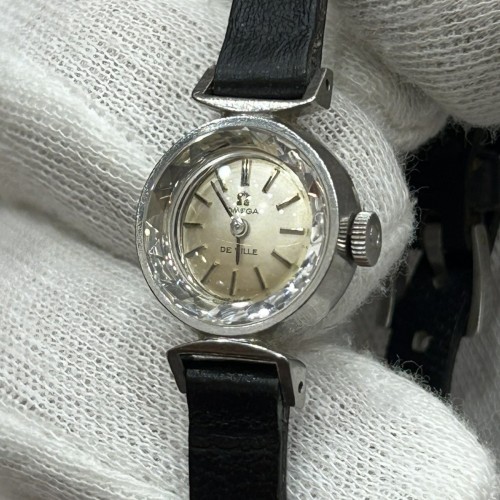 Preowned Omega De Ville Saphette Cocktail Watch 511.254 Manual Cal.484 1968 Preowned Omega De Ville Saphette Cocktail Watch 511.254 Manual Cal.484 1968